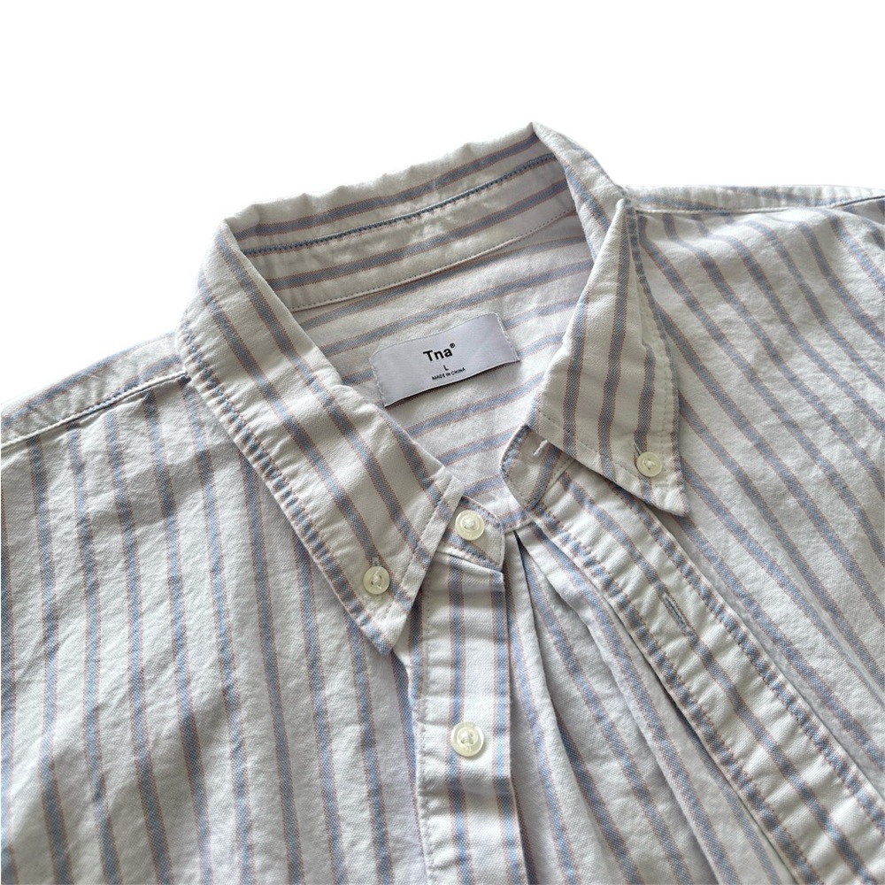 Aritzia TNA Button Longsleeve Blouse